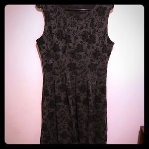 Enfocus dress 14w grey & black with flower detail
